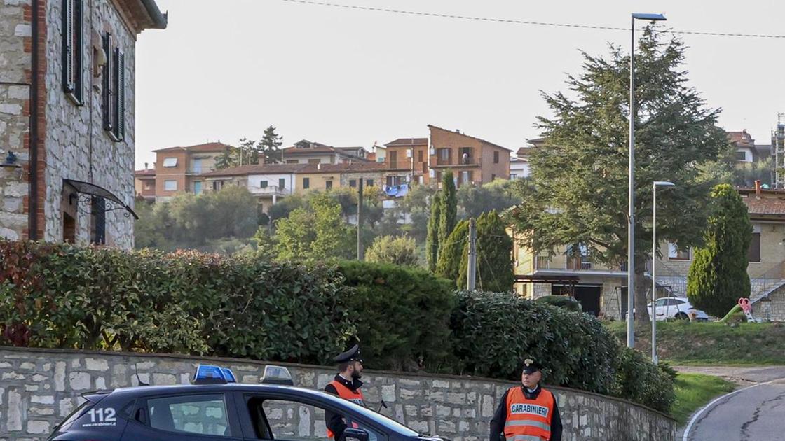Rapina, arrestato 18enne: "Sfregio permanente al volto. Tentò di uccidere kebabbaro" Rapina, arrestato 18enne: "Sfregio permanente al volto. Tentò di uccidere kebabbaro"