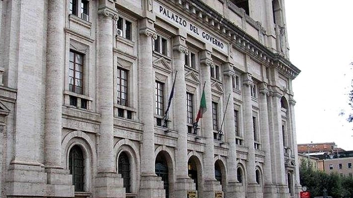 TERNI I consiglieri di FdI votano con quelli del Pd e viene respinta la proposta del presidente della Provincia (foto),...