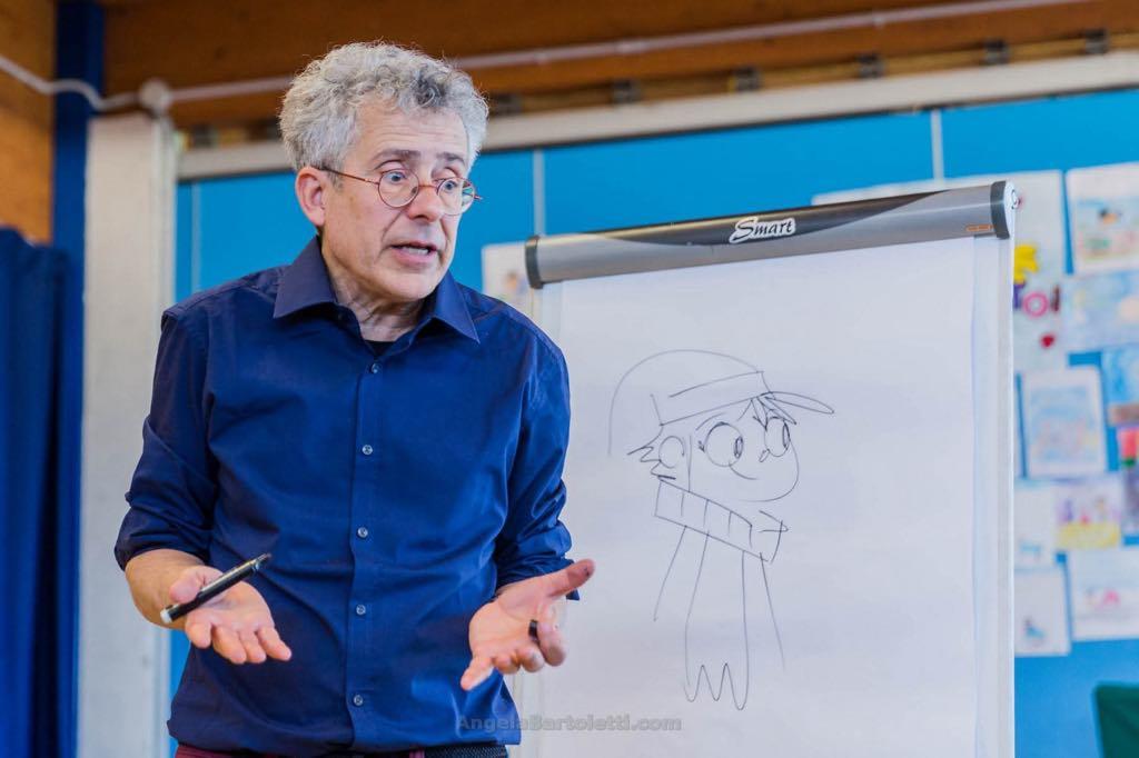Il ’babbo’ di Bruno la leggenda: “I libri la mia grande passione. Ai figli leggete tante storie” Il ’babbo’ di Bruno la leggenda: “I libri la mia grande passione. Ai figli leggete tante storie”