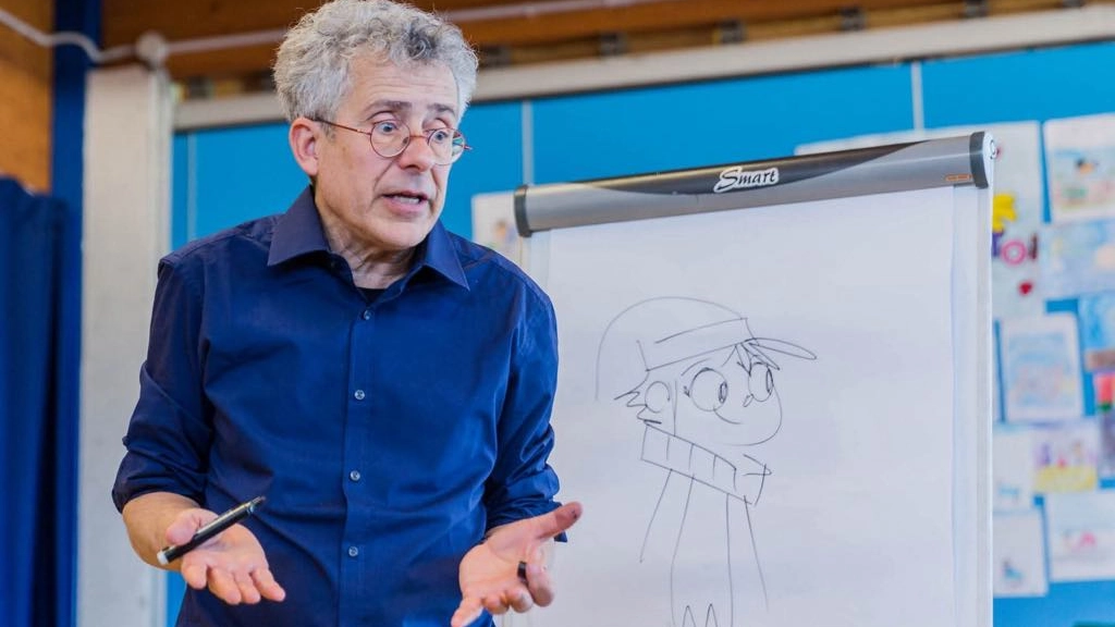 Lo scrittore e illustratore Simone Frasca Lo scrittore e illustratore Simone Frasca