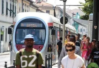 Genitori, la rivolta silenziosa: "Troppa delinquenza sui mezzi"