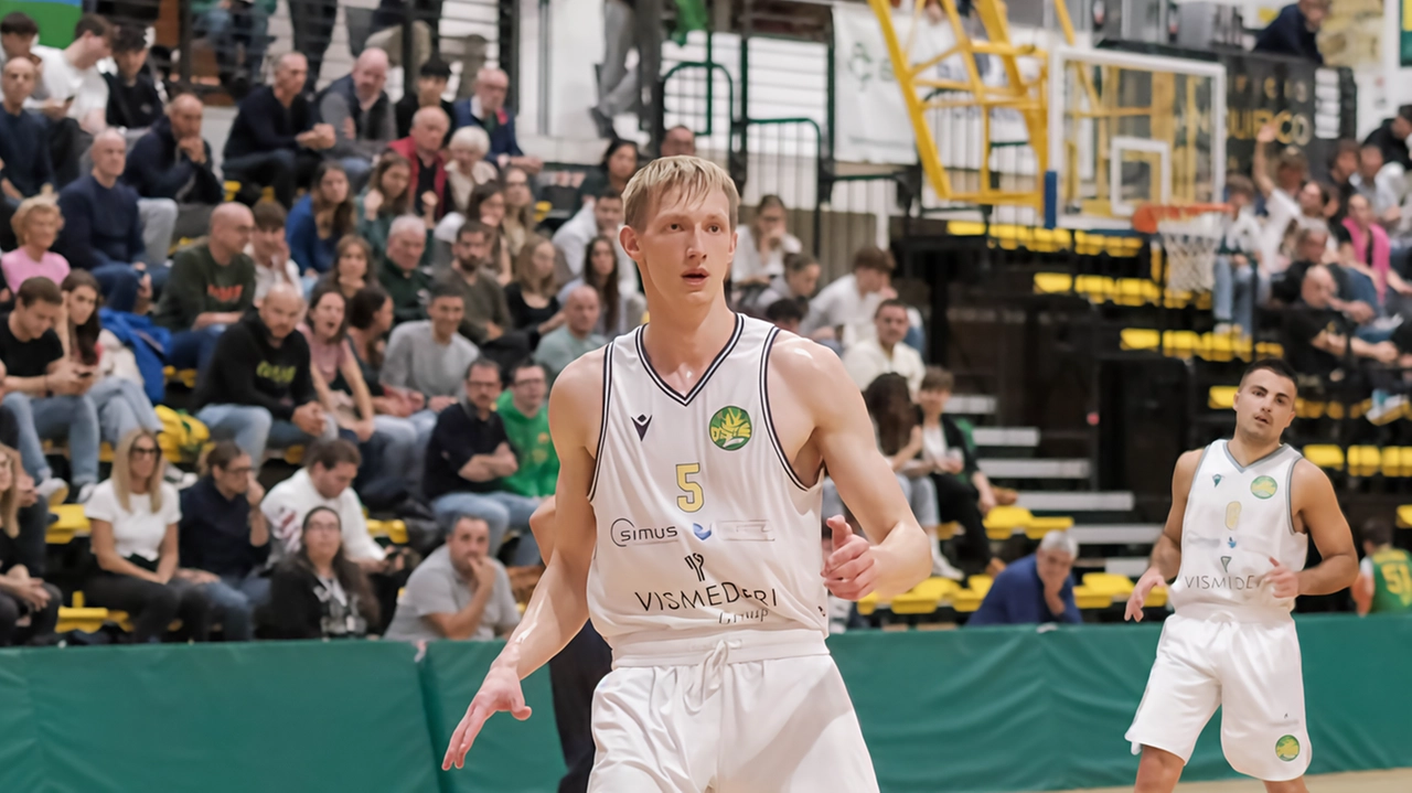 Vladyslav Radchenko, difensore ucraino, è l’ultimo acquisto di mercato della Romolini immobiliare Dukes Sansepolcro, indispensabile per la retroguardia Vladyslav Radchenko, difensore ucraino, è l’ultimo acquisto di mercato della Romolini immobiliare Dukes Sansepolcro, indispensabile per la retroguardia