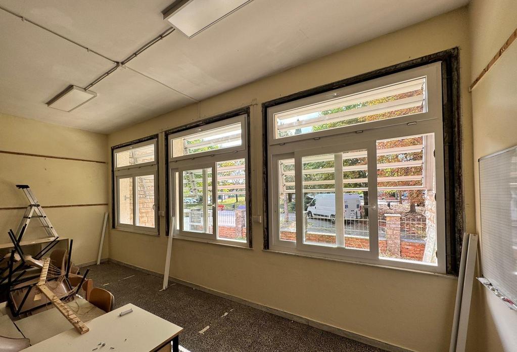 https://www.lanazione.it/image-service/view/acePublic/alias/contentid/MjUxZDBiNmQtNmVmNy00/0/palestre-infissi-e-fotovoltaico-restyling-completato.jpeg?f=1.90:1&w=1200