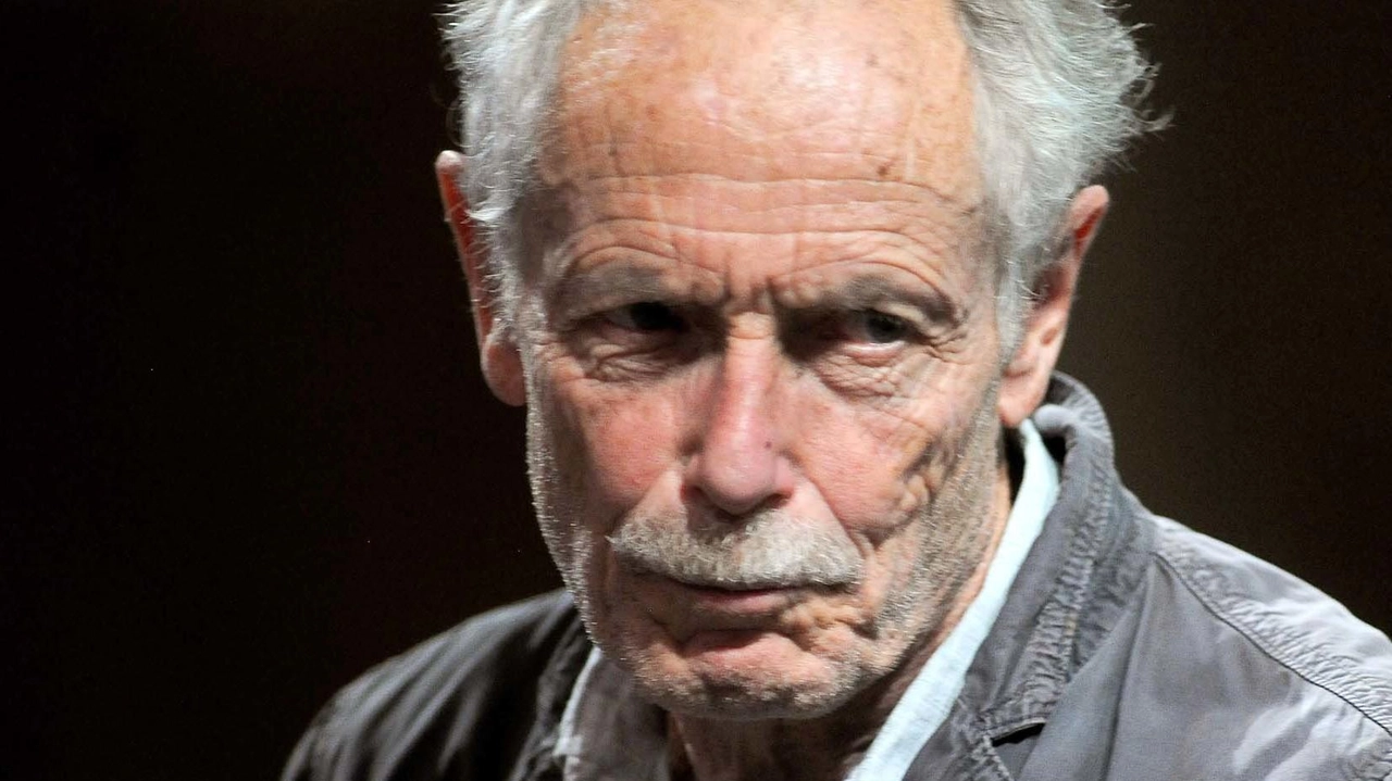 Erri De Luca apre ciclo letture Vangelo Giovanni a Perugia. Evento gratuito all'Auditorium San Francesco al Prato, seguito da incontri con esperti biblisti italiani. Conclusione con ritiro e pellegrinaggio in Turchia. Erri De Luca apre ciclo letture Vangelo Giovanni a Perugia. Evento gratuito all'Auditorium San Francesco al Prato, seguito da incontri con esperti biblisti italiani. Conclusione con ritiro e pellegrinaggio in Turchia.