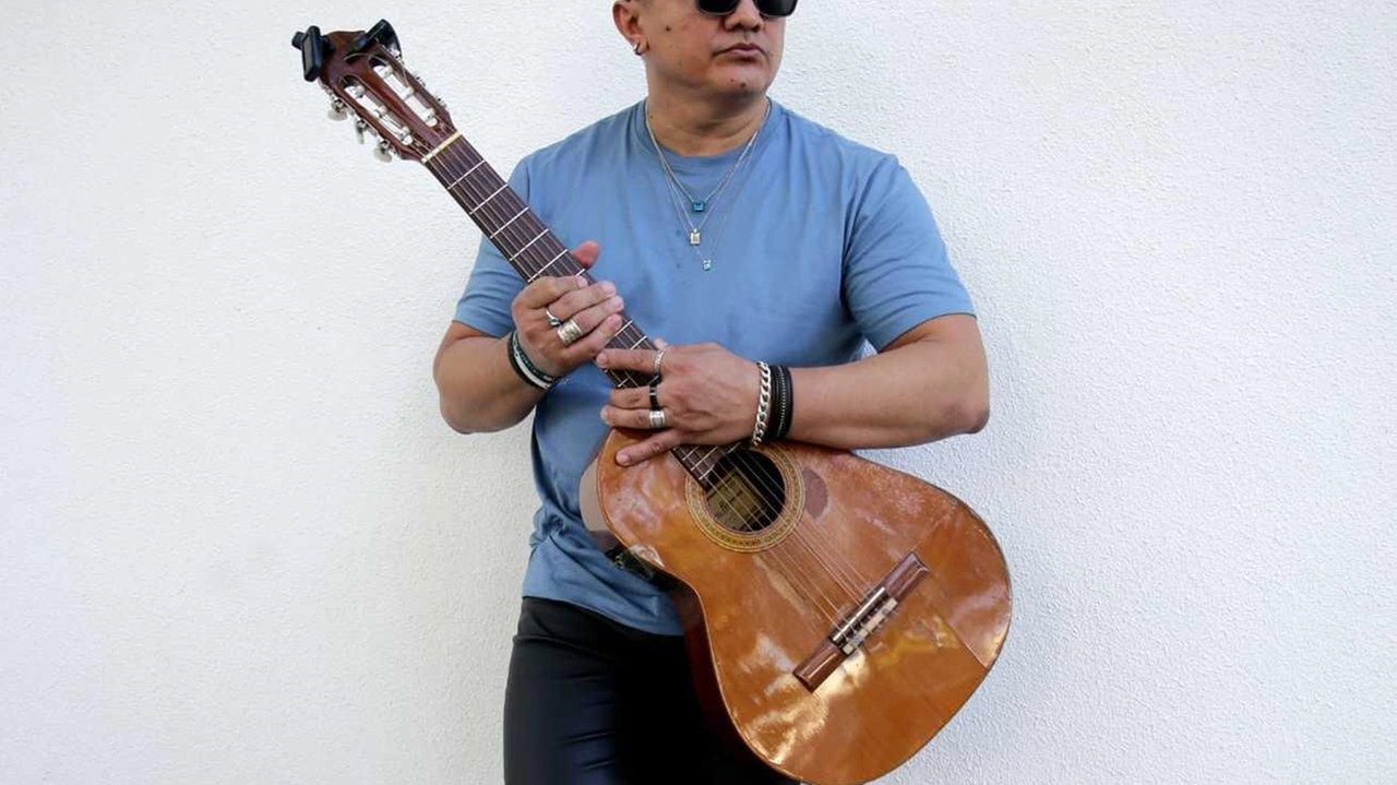 Il chitarrista e compositore brasiliano Marcio Rangel è protagonista dello spettacolo musicale ’Estrada do Brasil’ Il chitarrista e compositore brasiliano Marcio Rangel è protagonista dello spettacolo musicale ’Estrada do Brasil’