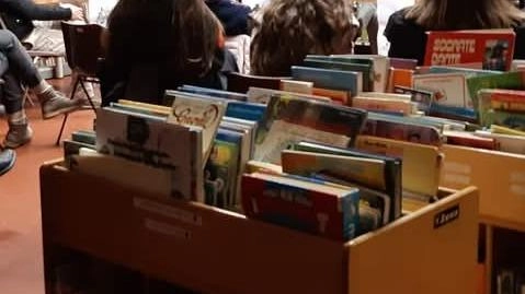 L’interno della Biblioteca popolare di San Concordio