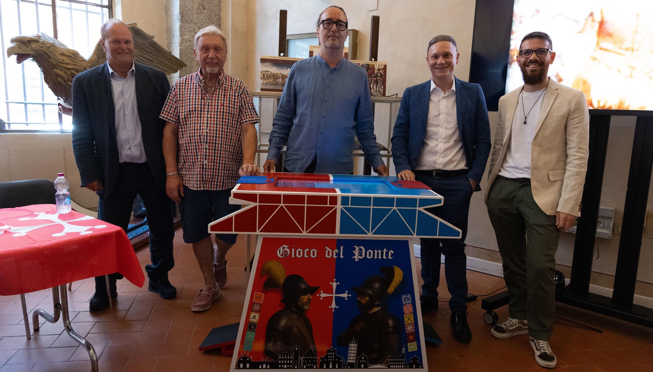 il gioco in veste digitale pillole divulgative e filmati inediti e la mostra cresce