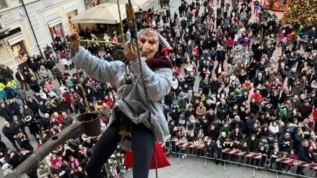 A San Giovanni arriva la Befana A San Giovanni arriva la Befana