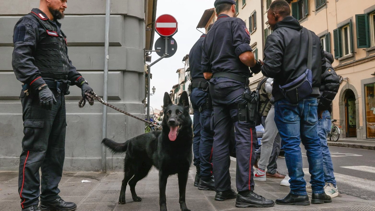 I controlli nelle zone rosse di Firenze sono in vigore da novanta giorni I controlli nelle zone rosse di Firenze sono in vigore da novanta giorni