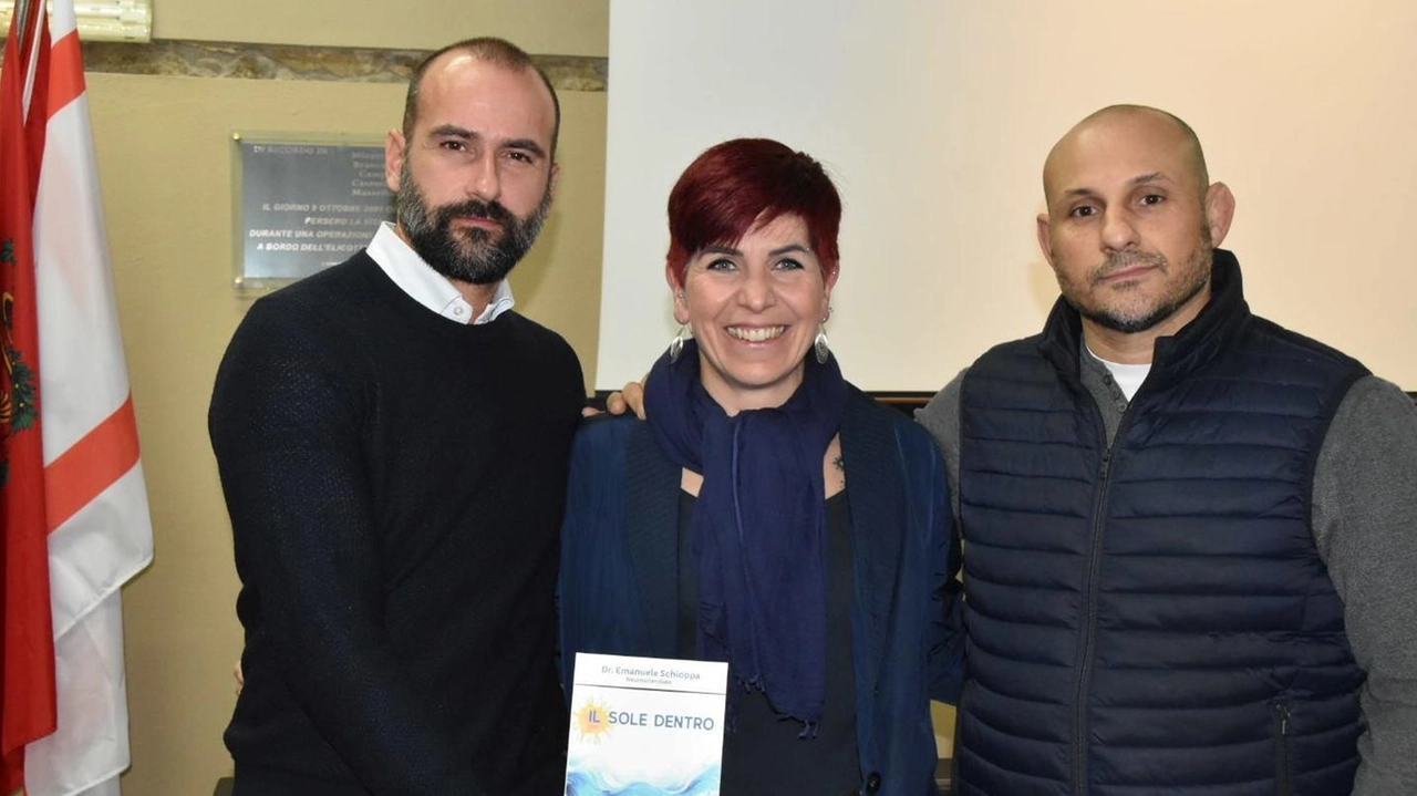 Da sinistra Emanuele Schioppa Ambra Passaro e il direttore di Confesercenti Andrea Biondi Da sinistra Emanuele Schioppa Ambra Passaro e il direttore di Confesercenti Andrea Biondi