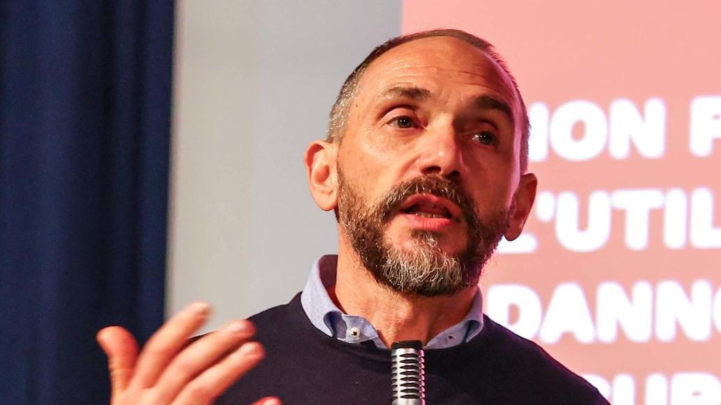 I Dem danno il via alle pre consultazioni. In settimana la visita del Movimento