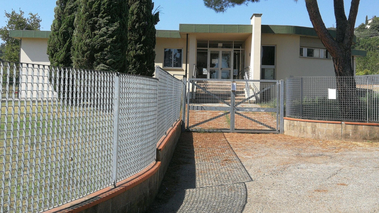 Il sindaco Romiti: "Proseguono tanti progetti". A Valenzatico sta finendo la ristrutturazione. Alla primaria di Catena lavori al muro crollato e la scuola d’infanzia diventerà a energia quasi zero. Il sindaco Romiti: "Proseguono tanti progetti". A Valenzatico sta finendo la ristrutturazione. Alla primaria di Catena lavori al muro crollato e la scuola d’infanzia diventerà a energia quasi zero.