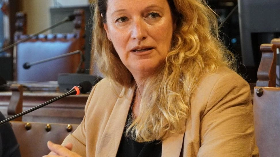 La sindaca Ilaria Bugetti. Per Magnolfi: «. Le sue capacità politiche sono fuori discussione: il miglior campione che il Pd potesse schierare. Ma i primi segnali di legislatura non sono incoraggianti». A destra l’ex candidato sindaco del centrodestra Gianni Cenni La sindaca Ilaria Bugetti. Per Magnolfi: «. Le sue capacità politiche sono fuori discussione: il miglior campione che il Pd potesse schierare. Ma i primi segnali di legislatura non sono incoraggianti». A destra l’ex candidato sindaco del centrodestra Gianni Cenni