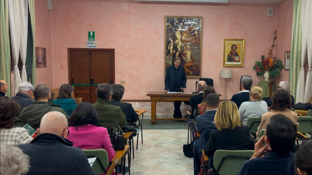 Un momento dell’incontro organizzato dal cardinale Augusti Paolo Lojudice con i sindaci e le associazioni del territorio in vista del Giubileo Un momento dell’incontro organizzato dal cardinale Augusti Paolo Lojudice con i sindaci e le associazioni del territorio in vista del Giubileo