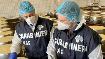 Morti in ospedale dopo i malori in Rsa: indagini per omicidio, “Cibo dei fornitori contaminato?”