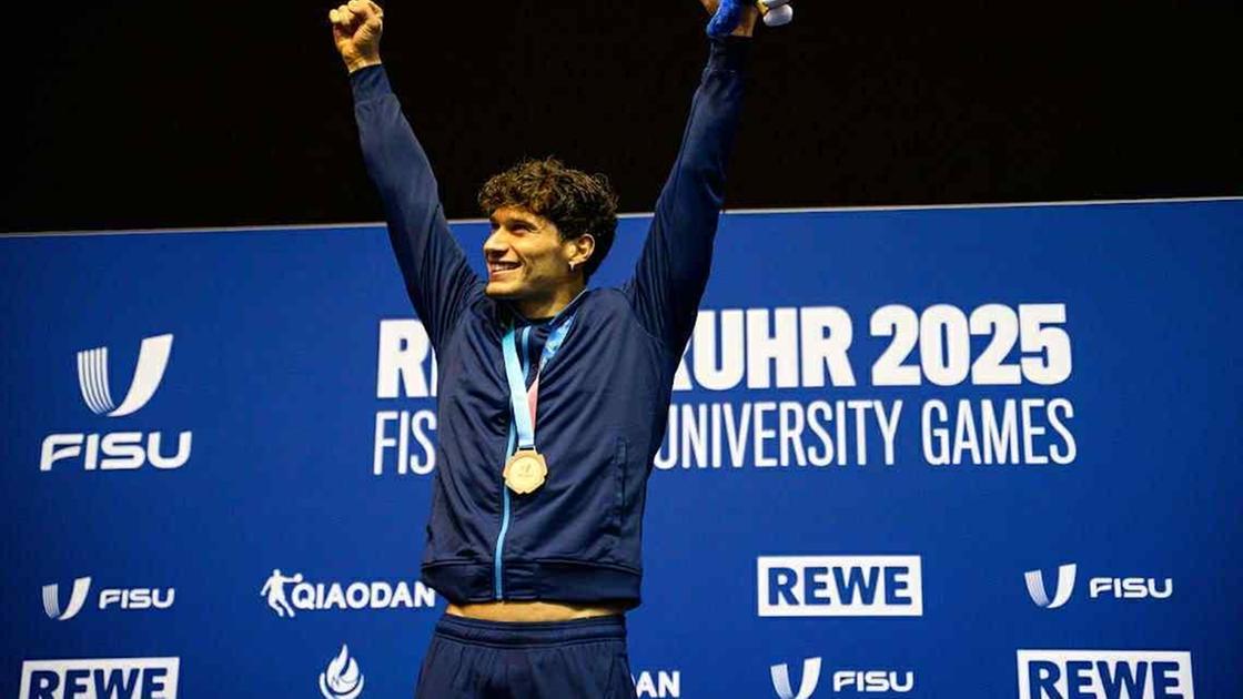 sansone d8217oro in vasca campione alle universiadi