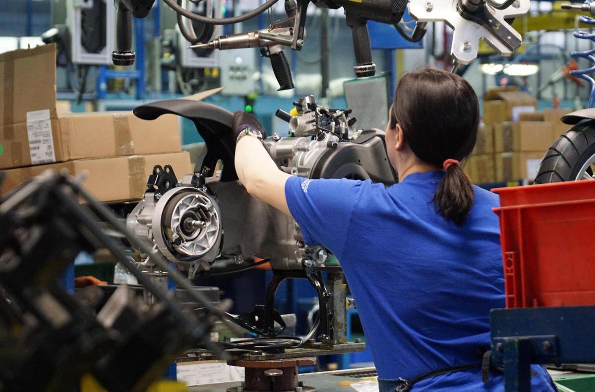 https://www.lanazione.it/image-service/view/acePublic/alias/contentid/MjZlM2FiNWYtZGIzNS00/0/il-territorio-e-le-difficolta-una-vera-crisi-di-sistema-frena-il-mondo-industriale.jpeg?f=1.90:1&w=1200