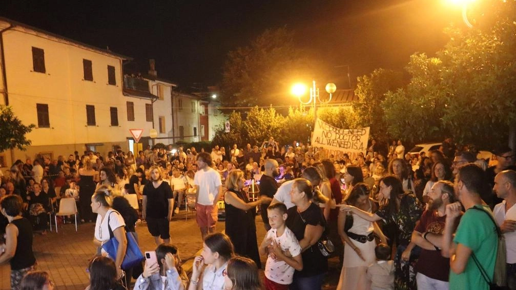 Torna ’Castagnola rock 2K25’, il festival nel borgo di Castagnola di Sotto che unisce musica e solidarietà. L’appuntamento è per... Torna ’Castagnola rock 2K25’, il festival nel borgo di Castagnola di Sotto che unisce musica e solidarietà. L’appuntamento è per...