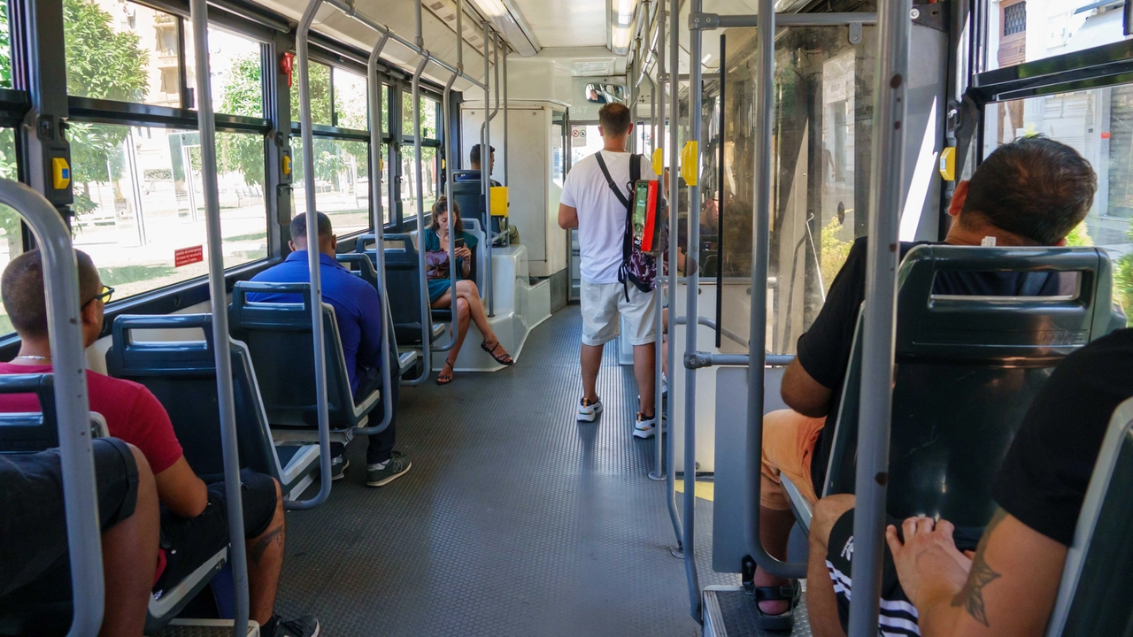 L'interno di un autobus in una foto d’archivio L'interno di un autobus in una foto d’archivio