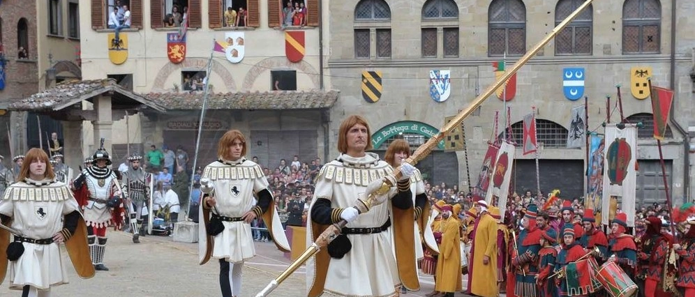 “Un anno con la Giostra”. Fino al 15 ottobre 2025 partecipa al contest fotografico di Instagram organizzato dalla Giostra del Saracino