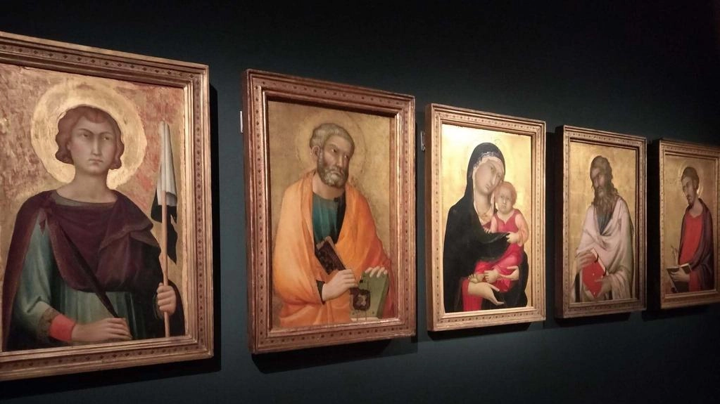 Per un senese è quasi imbarazzante scrivere ancora, dopo i molti interventi, della mostra di opere dell’arte medievale senese aperta... Per un senese è quasi imbarazzante scrivere ancora, dopo i molti interventi, della mostra di opere dell’arte medievale senese aperta...