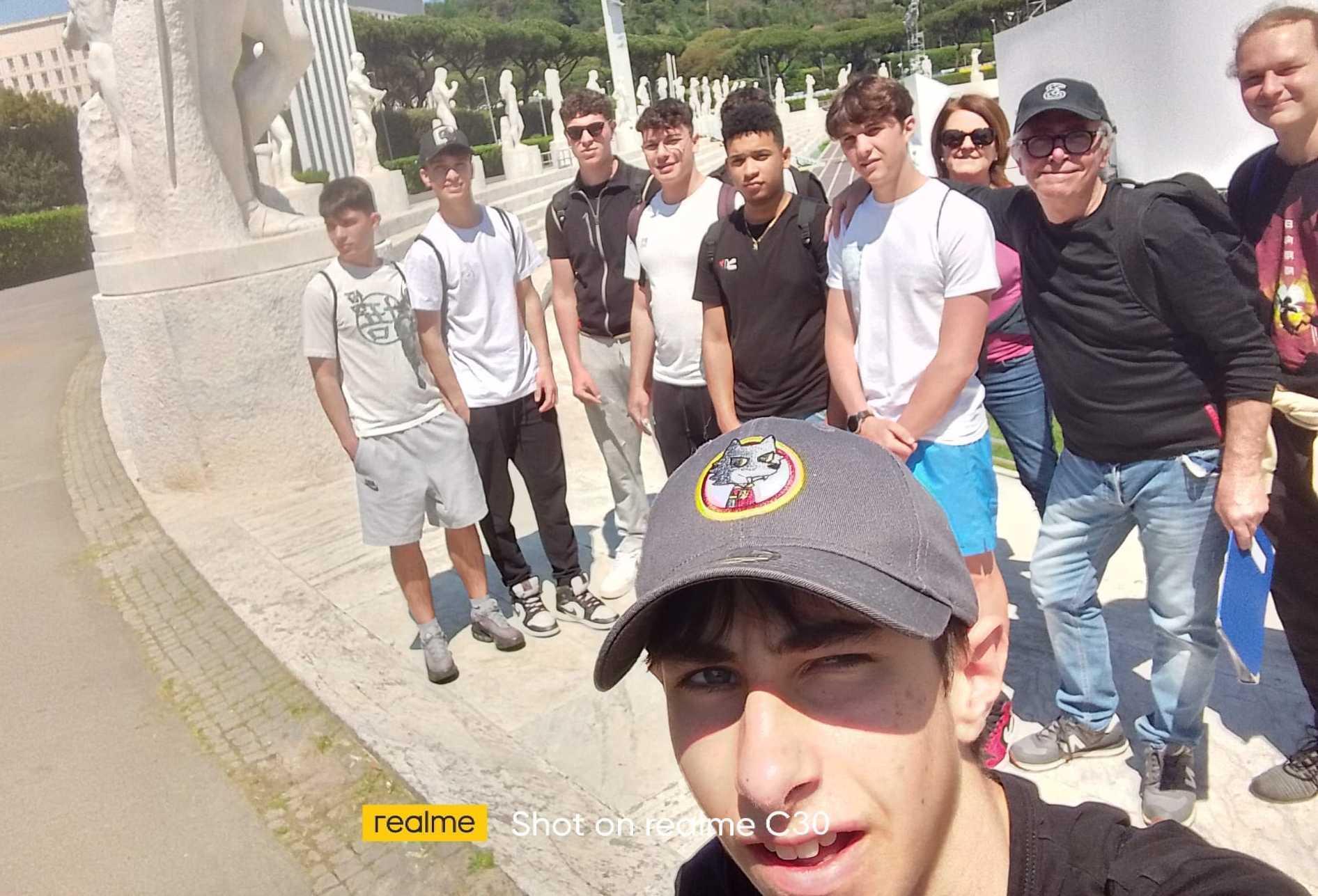 Tappa romana agli Internazionali di tennis per altri dieci ragazzi dell’istituto apuano Tappa romana agli Internazionali di tennis per altri dieci ragazzi dell’istituto apuano