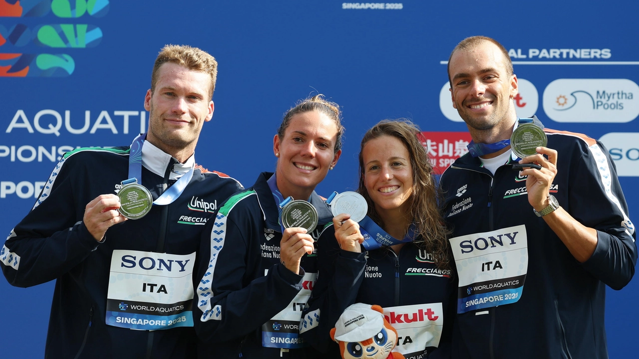 L'Italia è medaglia d'argento nella staffetta 4x1500 metri mista, ultima gara del programma del nuoto di fondo dei Campionati mondiali di Singapore