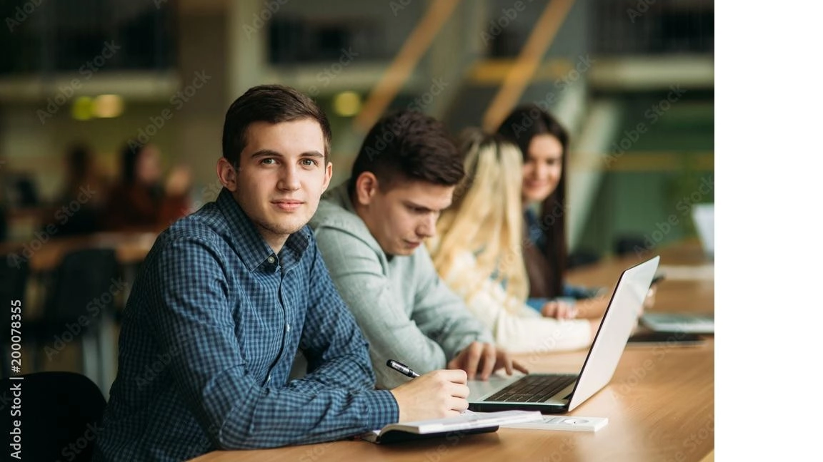Alcuni studenti ripassano in biblioteca. La «Palazzeschi» di Seano nel 2024 ha incrementato anche il numero di prestiti (+. 12,9%) e di nuovi iscritt. i (+9,2%) Alcuni studenti ripassano in biblioteca. La «Palazzeschi» di Seano nel 2024 ha incrementato anche il numero di prestiti (+. 12,9%) e di nuovi iscritt. i (+9,2%)