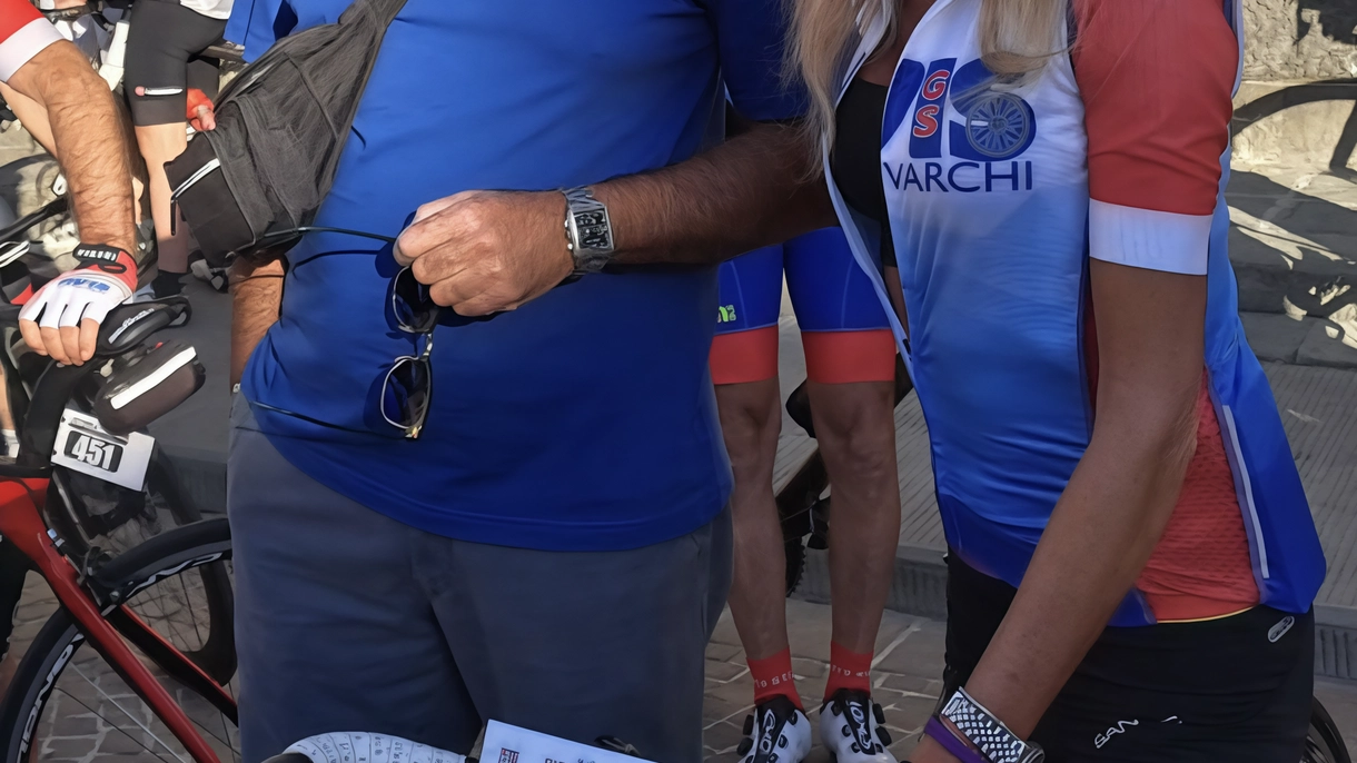 Il presidente dell’associazione di Montevarchi Raffaele Calafiore insieme al sindaco Silvia Chiassai durante una delle iniziative organizzate dall’Avis Il presidente dell’associazione di Montevarchi Raffaele Calafiore insieme al sindaco Silvia Chiassai durante una delle iniziative organizzate dall’Avis