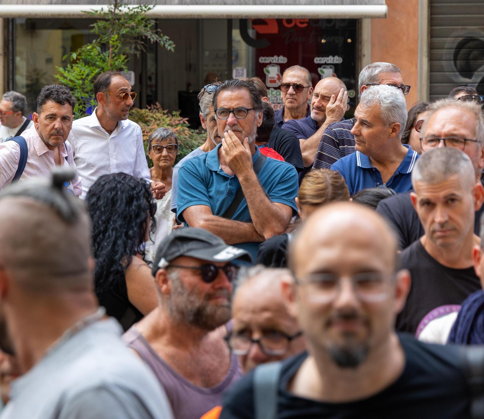 Tagliandi a confronto. Qui la gradinata ha costi più alti di Firenze e Roma