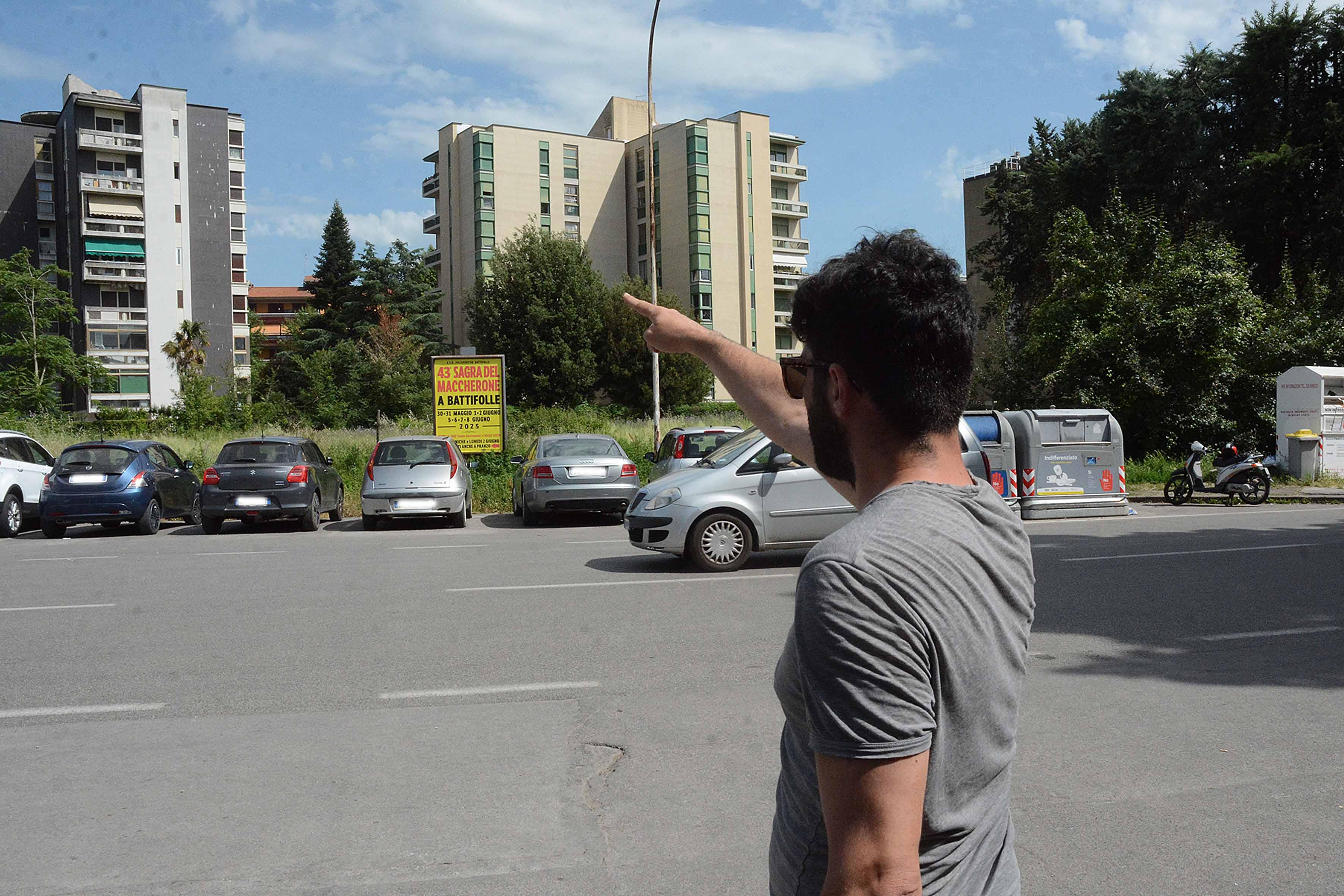 Arezzo: al Giotto la rivolta contro la costruzione delle torri. Residenti mobilitati, boom di firme Arezzo: al Giotto la rivolta contro la costruzione delle torri. Residenti mobilitati, boom di firme