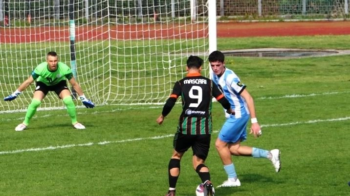 I neroverdi battuti per tre a due al Bellucci dal San Marino: inutili i gol di D’Ancona e Della Pietra. Playoff lontani