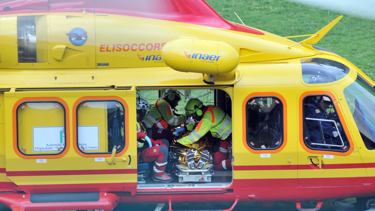 Elisoccorso in un'immagine di repertorio. L'incidente fra le due moto è accaduto sulla via per Chianni Elisoccorso in un'immagine di repertorio. L'incidente fra le due moto è accaduto sulla via per Chianni