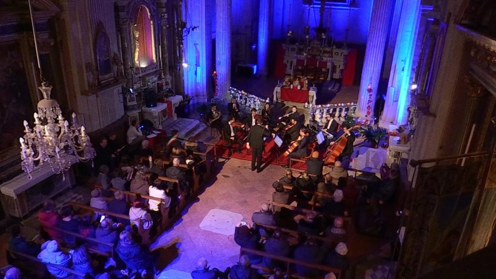 Torna il “Concerto per l’ultimo dell’anno” a Castiglione di Garfagnana. IL paese della musica ospita uno spettacolo unico nel suo... Torna il “Concerto per l’ultimo dell’anno” a Castiglione di Garfagnana. IL paese della musica ospita uno spettacolo unico nel suo...