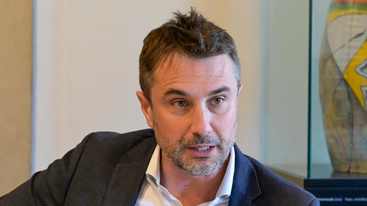 Il sindaco di Sesto Fiorentino, Lorenzo Falchi, è soddisfatto dell’esito del referendum nel suo comune ma ovviamente non nel Paese Il sindaco di Sesto Fiorentino, Lorenzo Falchi, è soddisfatto dell’esito del referendum nel suo comune ma ovviamente non nel Paese
