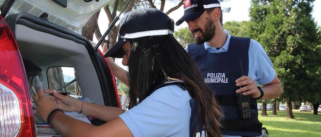 Cattivi odori, le proteste. Nuovo allarme a Treggiaia. Sopralluogo dei vigili