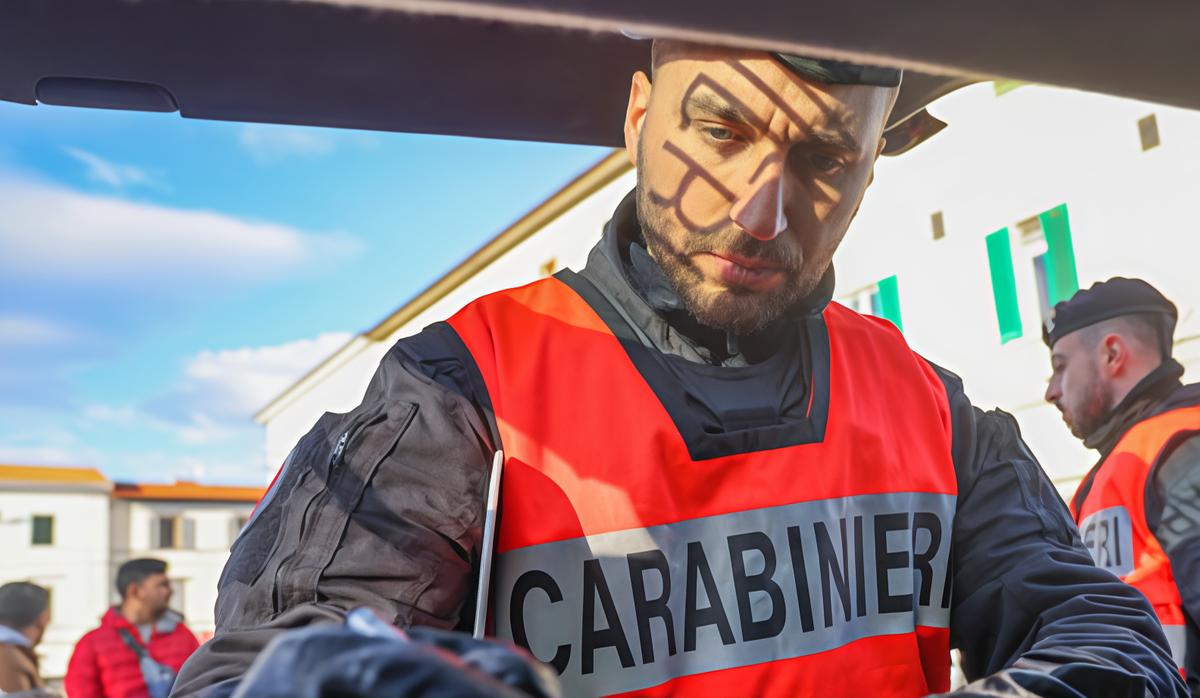 libero dopo l8217aggressione alla ex ora tormenta un intero palazzo viene a cercarla notte e giorno