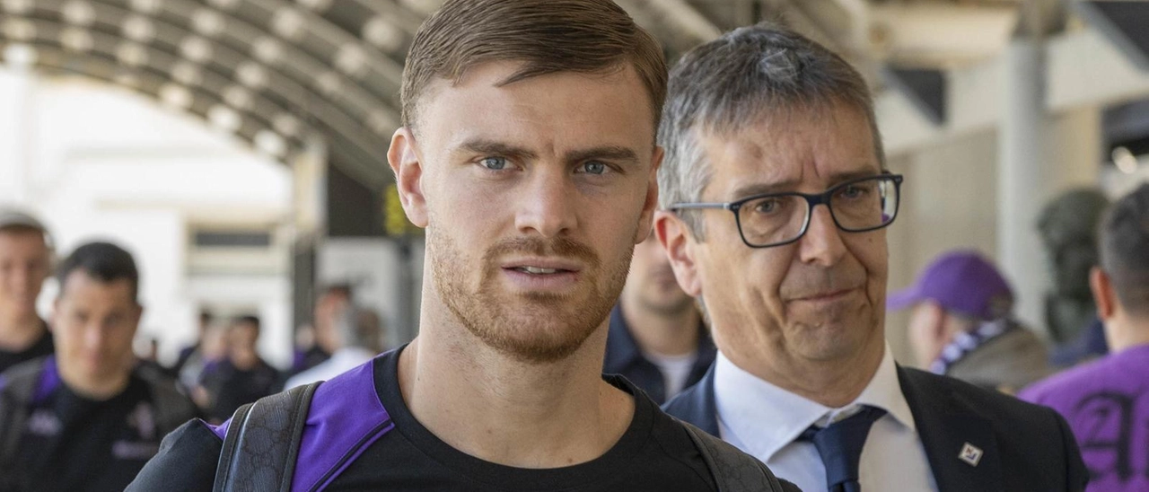 Fiorentina: il futuro incerto di Albert Gudmundsson tra infortuni e mercato