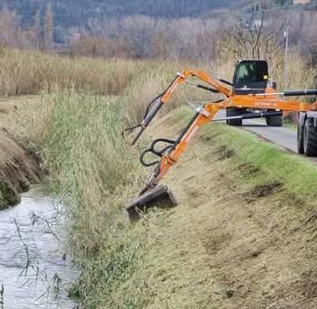 Canale Lunense. L’acqua è grigia: verifiche in corso Canale Lunense. L’acqua è grigia: verifiche in corso