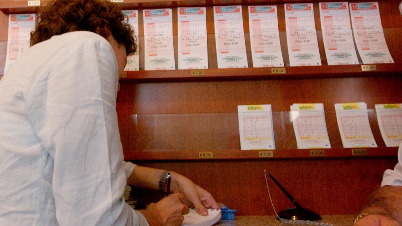 Lo studio riguarda. puntate legali, ovvero registrate dall’Agenzia delle Dogane e dei Monopoli Lo studio riguarda. puntate legali, ovvero registrate dall’Agenzia delle Dogane e dei Monopoli
