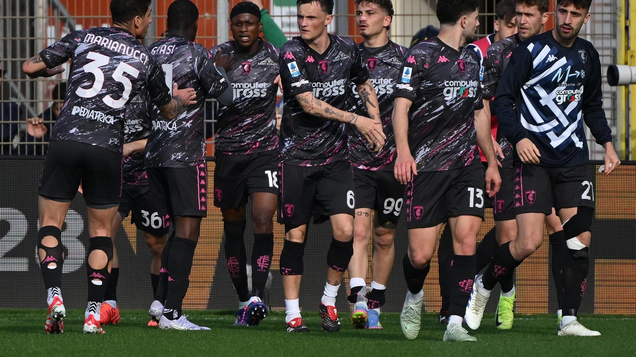Gli azzurri sprecano troppo davanti alla porta, soprattutto. Kouamè che comunque trova il gol del pareggio (sotto)