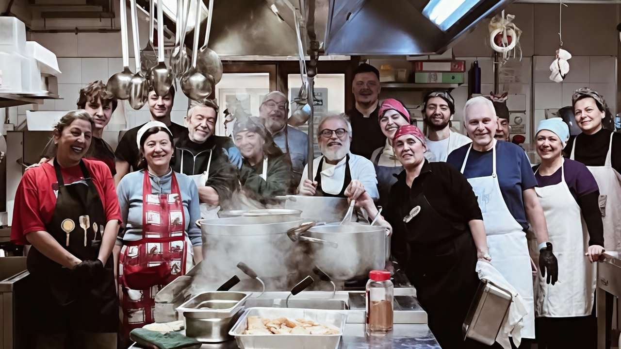 Dopo il tradizionale pranzo di Natale, la Fondazione Solidarietà Caritas di Firenze rinnova la sua attenzione alle famiglie assistite con... Dopo il tradizionale pranzo di Natale, la Fondazione Solidarietà Caritas di Firenze rinnova la sua attenzione alle famiglie assistite con...