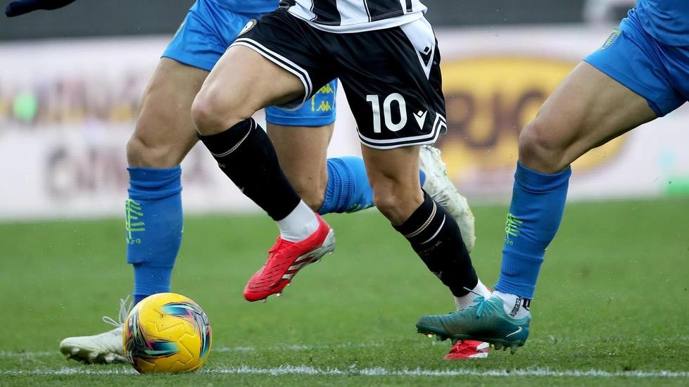 Silvestri ritrova la porta dopo quasi un anno, De Sciglio tra i migliori. Corrente alternata a centrocampo: Grassi meno preciso del solito. . Silvestri ritrova la porta dopo quasi un anno, De Sciglio tra i migliori. Corrente alternata a centrocampo: Grassi meno preciso del solito. .