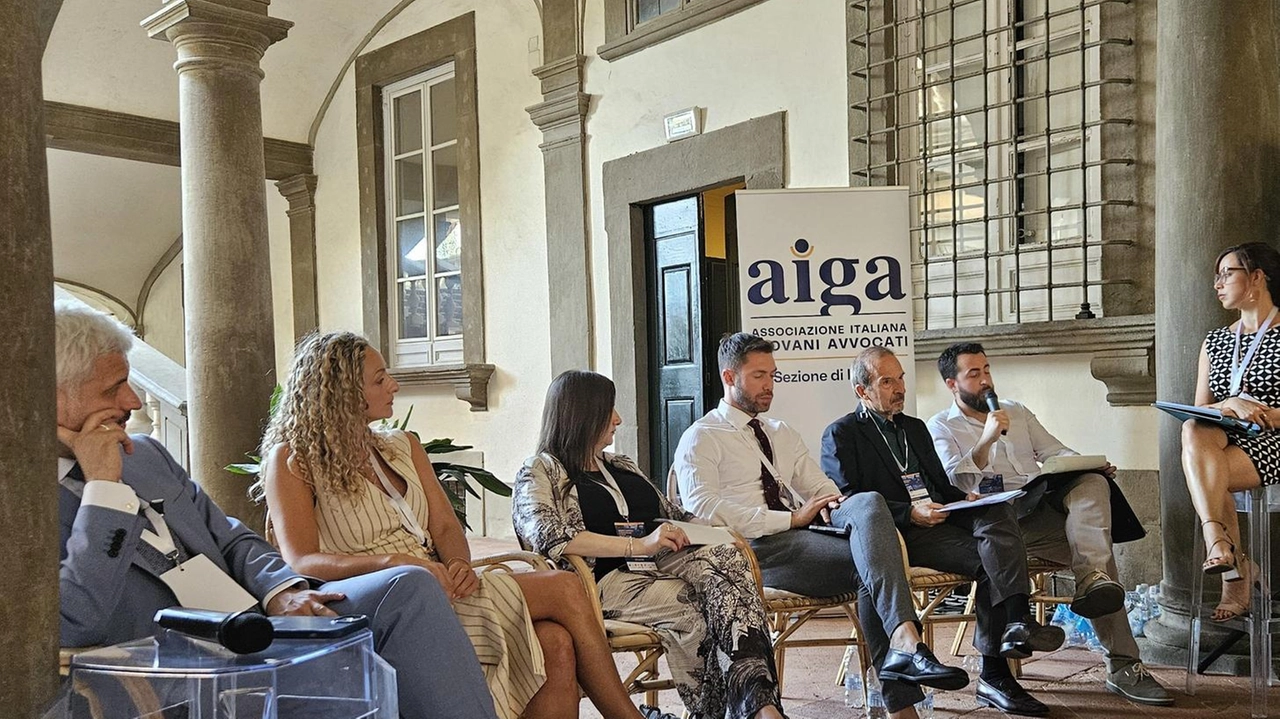 Un momento del pomeriggio promosso da Aiga sul tema Mondo impresa e professioni che è andato in scena a palazzo Pfanner Un momento del pomeriggio promosso da Aiga sul tema Mondo impresa e professioni che è andato in scena a palazzo Pfanner