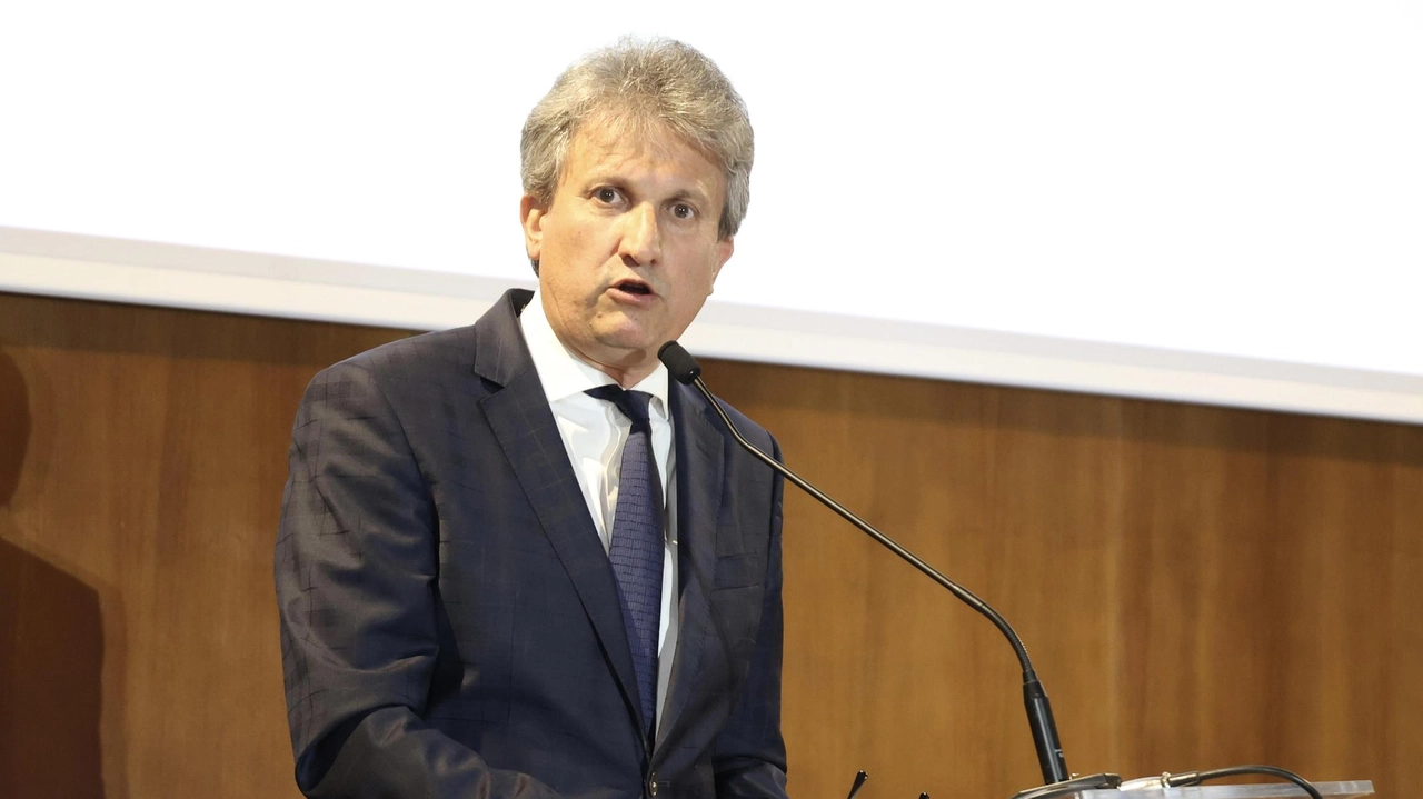 Il presidente della Provincia, Massimiliano Angori Il presidente della Provincia, Massimiliano Angori