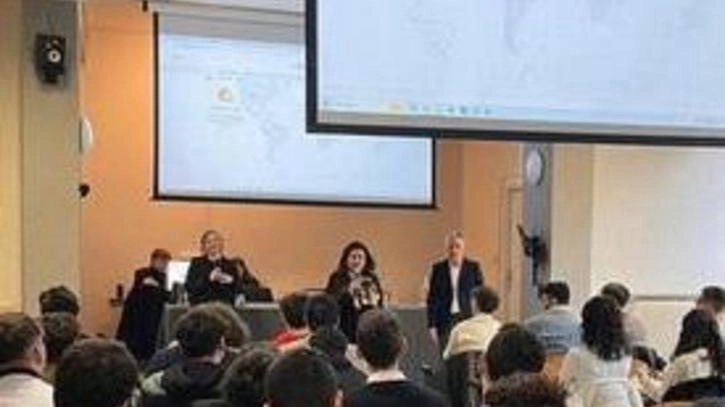 I ragazzi dell’istituto alberghiero Martini durante uno dei colloqui di reclutamento con le aziende I ragazzi dell’istituto alberghiero Martini durante uno dei colloqui di reclutamento con le aziende