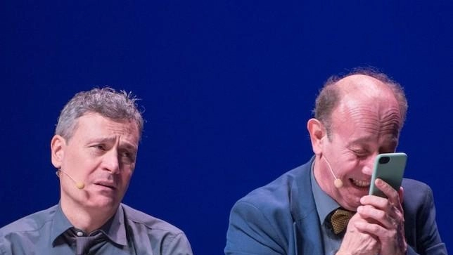 Rispetto a quanto erroneamente comunicato sul giornale di ieri, lo spettacolo di Ale & Franz si terrà al Teatro Verdi...
