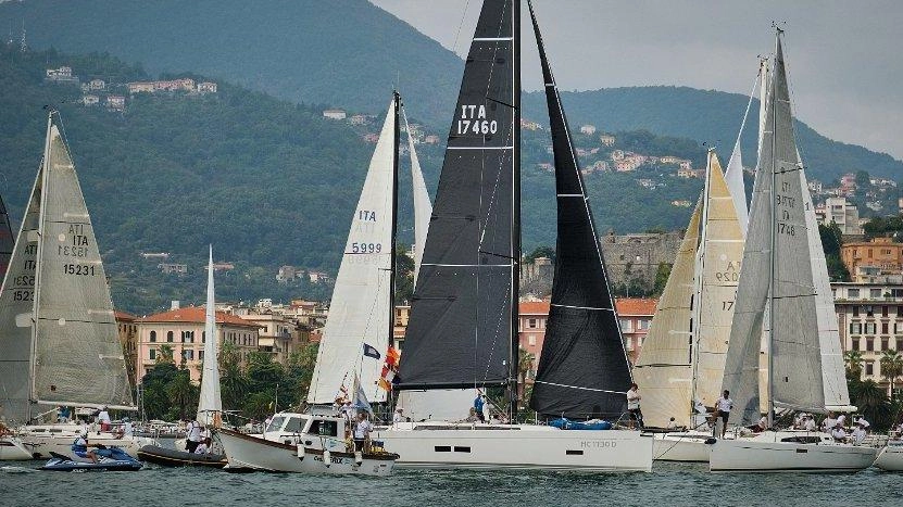 Un momento delle regate della Golfo dei Poeti Cup che si sono svolte lo scorso anno e che hanno visto un’ampia partecipazione Un momento delle regate della Golfo dei Poeti Cup che si sono svolte lo scorso anno e che hanno visto un’ampia partecipazione