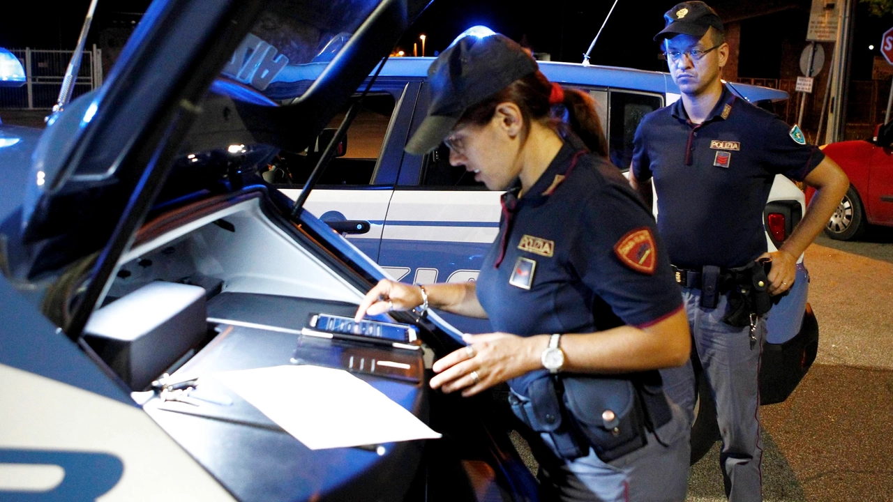 I controlli della polizia 8Foto di repertorio) I controlli della polizia 8Foto di repertorio)