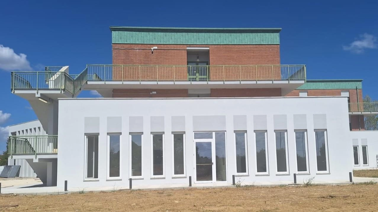 L’Azienda USL Toscana nord ovest comunica che è in corso il trasferimento del Dipartimento di Prevenzione dalla sede attuale, in... L’Azienda USL Toscana nord ovest comunica che è in corso il trasferimento del Dipartimento di Prevenzione dalla sede attuale, in...